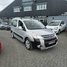 Image result for Gris Manitoba 2011 Citroen