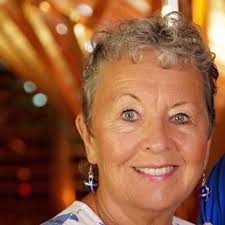 Amazon.com: Hummingbird and the Little People (and a VERY big person too):  9798985152784: Albert-Peacock, Elizabeth, Granholm, Anna: Books