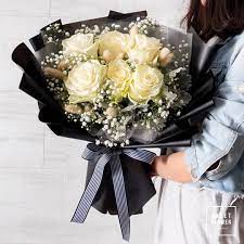 mondialrose roses whiteroses gypsophila bunnytail dustymiller bouquet ช อดอกไม ช อก หลาบ ร านดอกไม ร านดอกไม ร ชดา ดอกไม นำเข ช อดอกไม ร านดอกไม