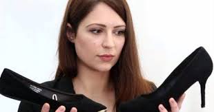 9 تفسير لبس حذاء كعب عالي في المنام. Ø±Ø¤ÙŠØ© Ø§Ù„Ø­Ø°Ø§Ø¡ ÙÙ‰ Ø§Ù„Ø­Ù„Ù… Ù‡Ù„ ØªØ´ÙŠØ± Ù„Ù„Ø±Ø¬Ù„ ÙƒÙ…Ø§ Ù‡Ùˆ Ø´Ø§Ø¦Ø¹ Ù…ÙØ³Ø±Ø© Ø£Ø­Ù„Ø§Ù… ØªØ¬ÙŠØ¨Ùƒ Ø§Ù„ÙŠÙˆÙ… Ø§Ù„Ø³Ø§Ø¨Ø¹