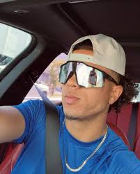 Live Your Life. 🖤