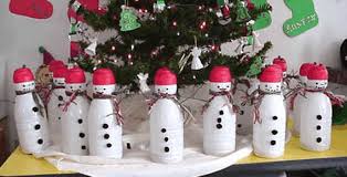 Coffee Creamer Bottles Can Become An Army Of Snowmen We Did This As A Library Craft And It Is Fun And Easy For Ki Holiday Crafts Christmas Crafts Xmas Crafts