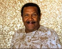 GILBERTO COLON JR. “EL PULPO ” (Nace en New York, USA el 28 de Diciembre  del año 1953). Reconocido y talentoso Pianista, Arreglista, Compositor,  Productor y Director musical que laboro entre otras