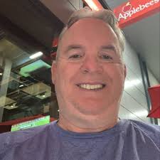 Hey old man. You are truly one of a kind! I keep complimenting you, but it  feels like I am invisible to you. 🥺✨ Just saying "hello" makes my day! 😁