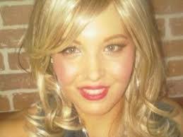 Kara Hays's Instagram, Twitter & Facebook