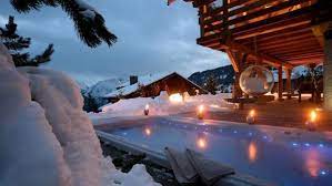 Appartamento vacanze montagna dolomiti affitto nuovo appartamento per vacanze in montagna composto da soggiorno con cucina, due camere di cui una matrimoniale per un totale di quattro posti letto, ampio bagno con doccia idro e lavatrice, ingresso indipendente, posto auto esterno. Natale E Capodanno In Chalet