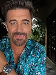 How to find a picture from a concert