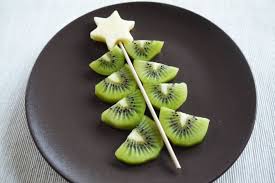 Sapin De Noel En Kiwi Et Pomme Une Recette Regalez Bebe Faire Manger Des Fruits Crus A Bebe Ce N Es Nourriture Drole Recettes Noel Originale Idee Repas Noel