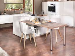 Nos Idees Decoration Pour La Cuisine Elle Decoration En 2020 Cuisines Deco Idee Decoration Cuisine Et Cuisine Blanche Et Bois