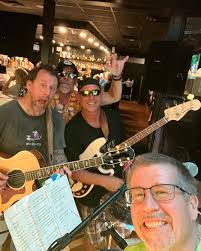 What a weekend for Dirty Sneakers! Coatesville First Friday and Big Phil's  Saturday- thanks to everyone who came out and jammed with us! See y'all  soon! #dirtysneakers #acousticrock #coatesville #bigphilsbarandgrill