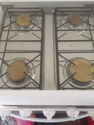 Dengan mempunyai free standing cooker, anda tidak perlu membeli kompor gas dan oven secara terpisah karena sudah terdapat sepaket di dalamnya. Kompor Plus Oven Winn Gas Harga Nett Kitchen Appliances Di Carousell