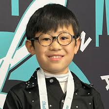 Meadowthorpe Fifth Grader Skates Toward Goal