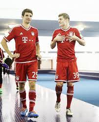 Thomas Muller Toni Kroos German Football Players Germany Football Team Toni Kroos