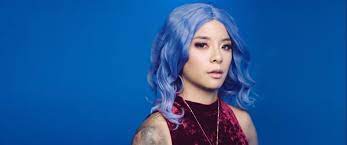 She debuted as a member of the south korean girl group f(x) in september 2009. Amber Went For A Long Hair Look And A Heavier Makeup Than Usual In A Recent Production And She Literally Stuns In The Look
