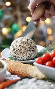 Whether it's classic deviled eggs or shrimp cocktail, find some great ideas that range from appetizing plates to elegant hors d'oeuvres. The Ultimate Christmas Appetizers 12 Delicious Recipes