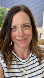 Shannon Kroll's Instagram, Twitter & Facebook