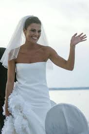 Consulta il nostro centro assistenza. Bianca Guaccero E Dario Acocella Matrimonio Sulla Spiaggia Foto Lapresse