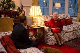 During the reign of king charles ii the state apartments were. Secrets Of The British Royal Family S Private Homes Loveproperty Com
