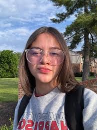 Jayne Lamb's Instagram, Twitter & Facebook