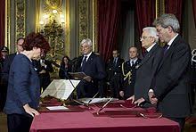 Dopo il diploma si è iscritta all'università di catania, presso la facoltà di filosofia, conseguendo la laurea specialistica in storia. Valeria Fedeli Wikipedia