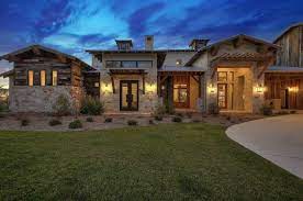 Texas hill country architecture style. A Fresh Farmhouse Designed With Reclaimed Timbers In Texas Hill Country