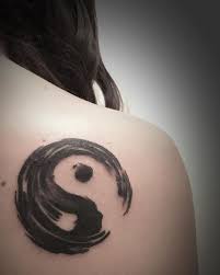 Here is a never give up tattoo which will give you a lot of motivation. 11 Meaningful Tattoos That Ll Remind You To Never Give Up Keep Moving Forward In Life