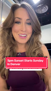 Don’t forget to set your clocks back this weekend for the end of Daylight  Saving Time! #colorado #meteorologist #denver #daylightsavingstime #dst  #sunset #weathertok #greenscreen