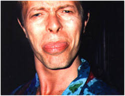 I review David Bowie's album 1. Outside: becstardb — LiveJournal