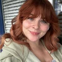 Eden Walker's Instagram, Twitter & Facebook