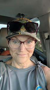 I don't always wear sunglasses, but when I do it drives the ladies wild 😎