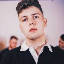 Michael Bethune's Instagram, Twitter & Facebook