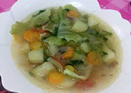 Sangat cocok dihidangkan untuk acara makan siang. Resep Sayur Sop Sederhana Rasa Istimewa Oleh Vina Cookpad