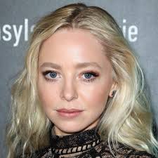 Watch Carrie (2013) Full Movie Online