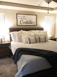 46 Elegant Cheap And Easy First Apartment Decorating Ideas Lingoistica Com Bedroom Decor For Couples Home Bedroom First Apartment Decorating