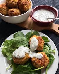 E Midi J Ai Prepare Des Falafels Vraiment Rapide A Faire Et Trop Trop Bon Pour La Recette Vous Aur Idee Recette Vegetarienne Recette Cuisine Vegetarienne