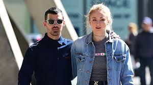 Sophie belinda jonas (née turner; Diesen Mann Wird Sophie Turner Heiraten Gq Germany