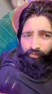 क्या पता वो बंदा भी वही आया हुआ हो जिसके थाम फ़ोन नी चकदे 🤣🫵🤪