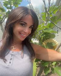 Sam Fig's Instagram, Twitter & Facebook