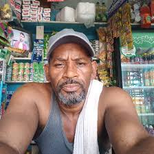 Javier Richardson's Instagram, Twitter & Facebook