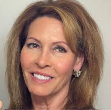 Does anyone in the area give guitar lessons?