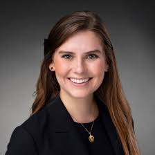 Lea Dickinson's Instagram, Twitter & Facebook