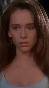 When Jennifer Love Hewitt Was So Hot, Even Enrique Iglesias Had to Sing  About It