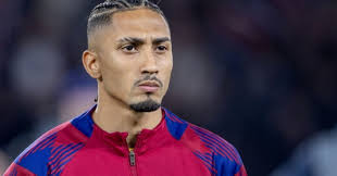 Raphinha: Tôi sẵn sàng ra đi nếu Barca không cần tôi nữa
