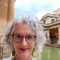 100+ perfiles de «Lovrič»