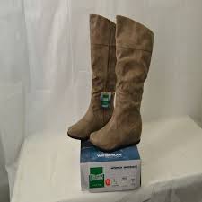 Cougar Frenzy Waterproof Wide Shaft Womens Boot Size 11m