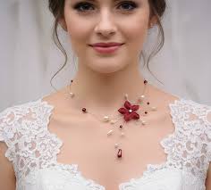 collier mariage pas cher bordeaux et ivoire fleur étoilée