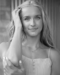 Grace Mustard's Instagram, Twitter & Facebook