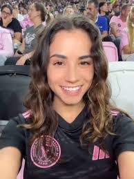 Janice Prado's Instagram, Twitter & Facebook