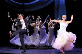 Chantal janzen (born 15 february 1979) is a dutch musical actress. Chantal Janzen Onweerstaanbaar In Petticoat Nrc