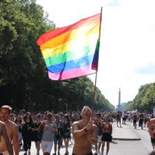 Bei der großdemo und weiteren events steht in diesem jahr die politik im . Csd Berlin 2019 Inqueery